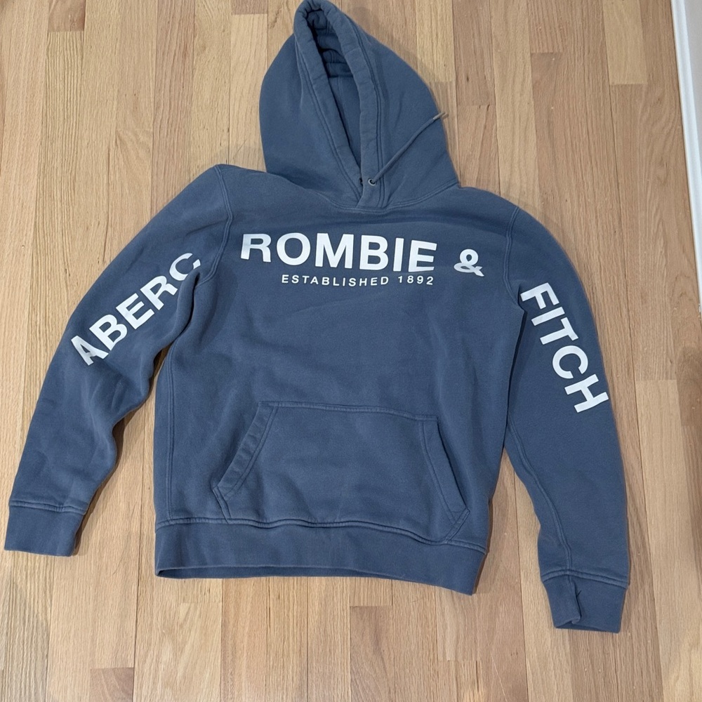 Abercrombie & Fitch Men's Blue Hoodie Sweater